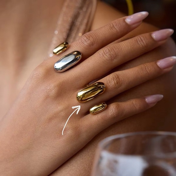 18K Gold Plated - Adjustable Chunky Ring - Picture 3 of 8